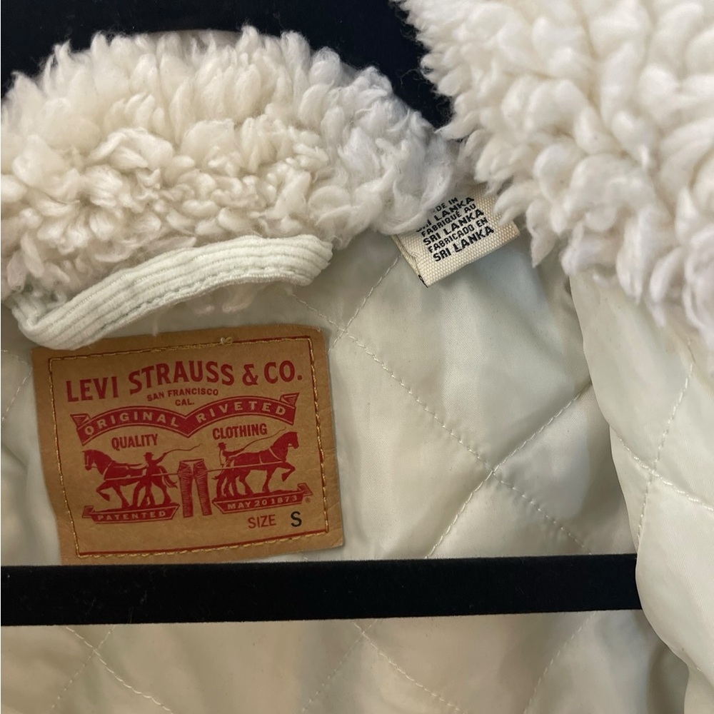 Levi's Women's Soft Mint Green Sherpa-Lined Denim Jacket Size Small - Picture 7 of 12